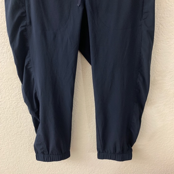 Athleta La Viva Blue Jogger Capri Pants - Picture 6 of 12